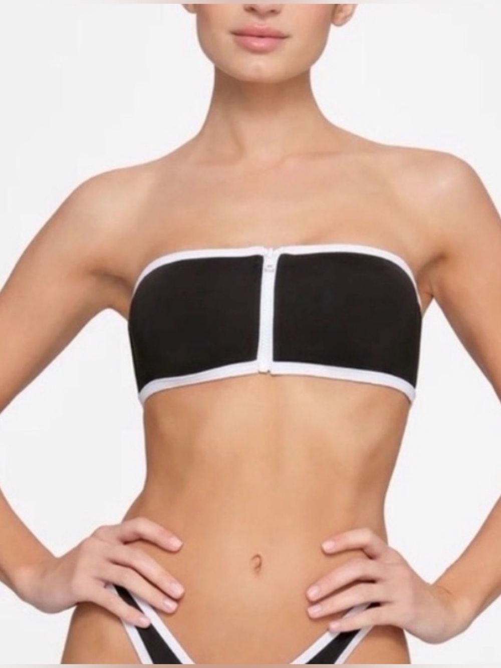 SKIMS Sporty Zip Front Bandeau Bikini Top Onyx White XXS NWT